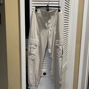 ATHLETA CARGO JOGGERS A18